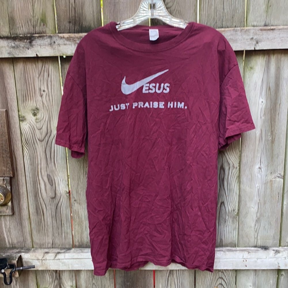 Religious Tee sz. L